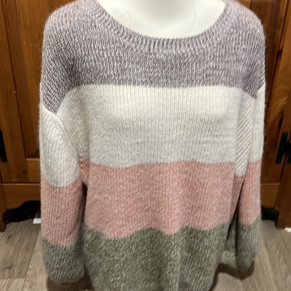 Sweater - Picture 2 of 3